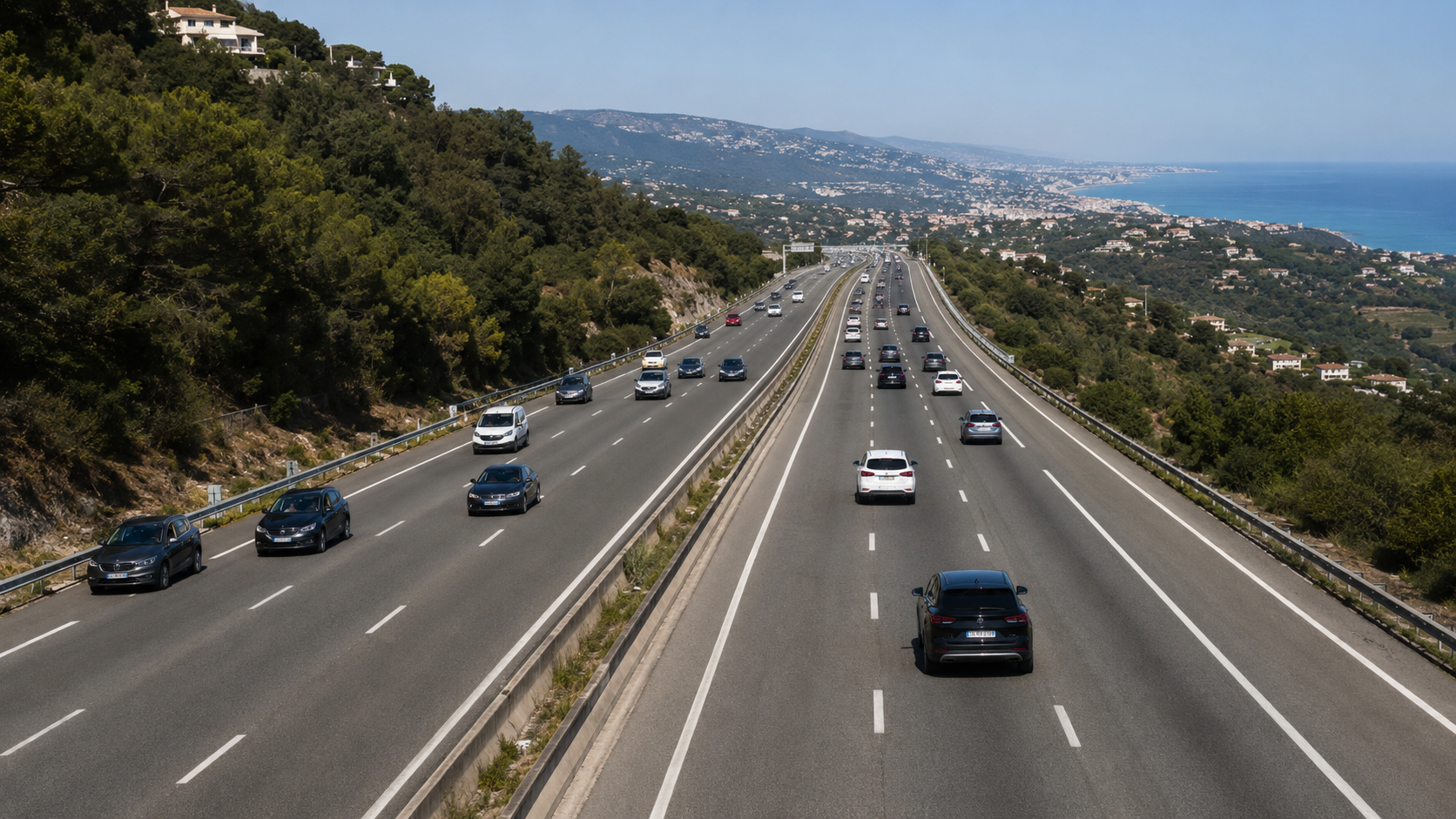 Autoroute A8 & route du bord de mer (D6098)